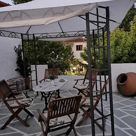 Zeta's House ארגלסטי